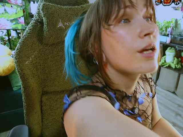 InkButtercup webcam