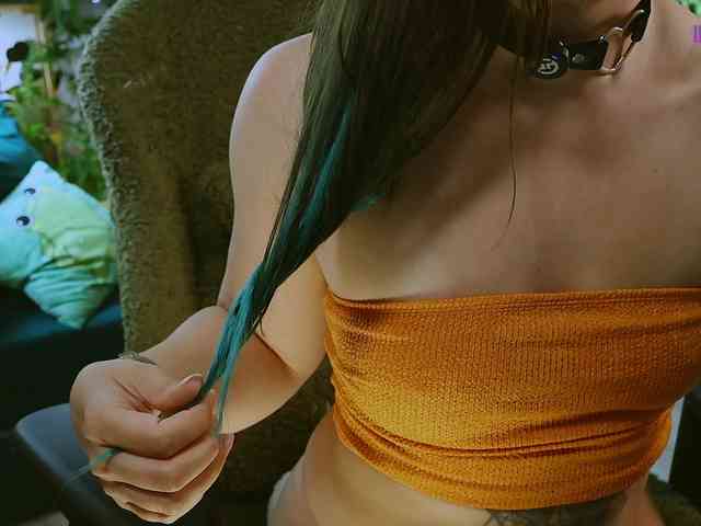 InkButtercup webcam