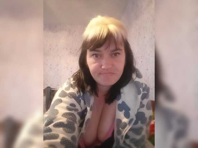 HollyLaBerry live cam preview