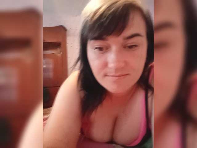 hollylaberry cam belle