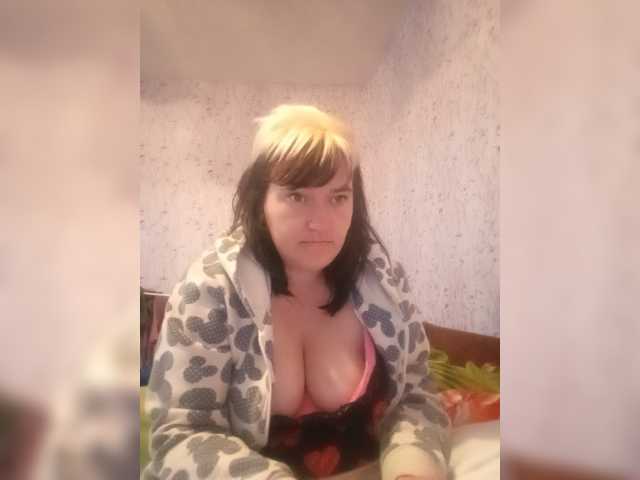 HollyLaBerry live cam preview
