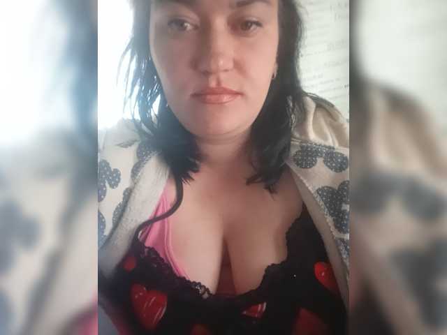 HollyLaBerry, en directo ahora en BongaCams