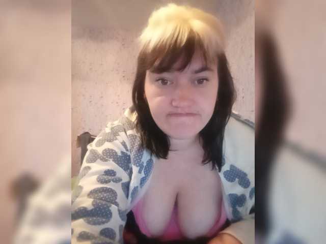 HollyLaBerry live cam preview