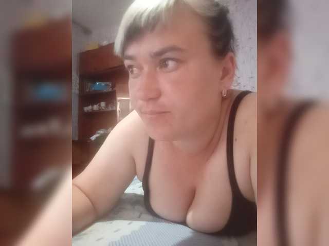 HollyLaBerry live cam on BongaCams