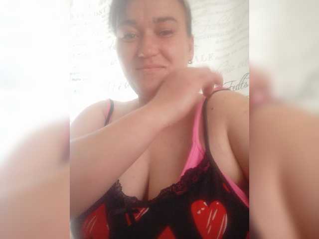 HollyLaBerry live cam on BongaCams