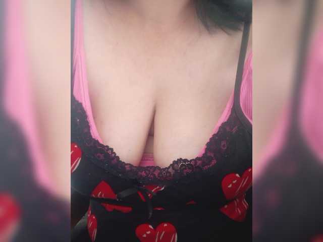 HollyLaBerry live cam on BongaCams