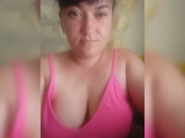 HollyLaBerry live cam on BongaCams
