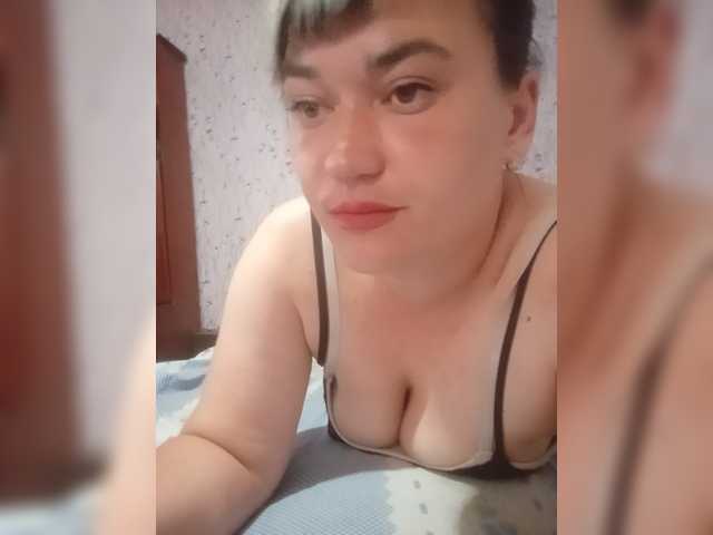 HollyLaBerry live cam on BongaCams