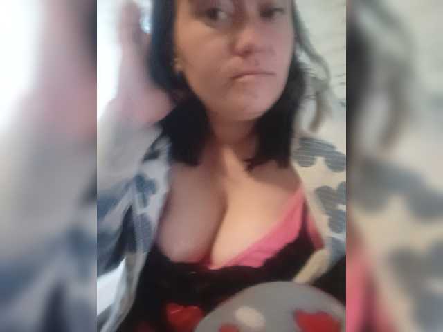 HollyLaBerry live cam preview