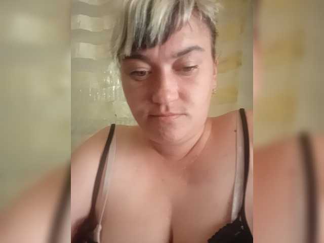 HollyLaBerry live cam on BongaCams