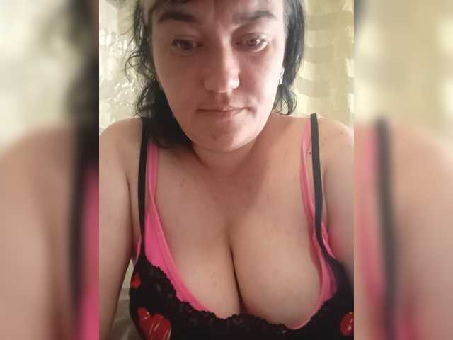 HollyLaBerry live cam on BongaCams