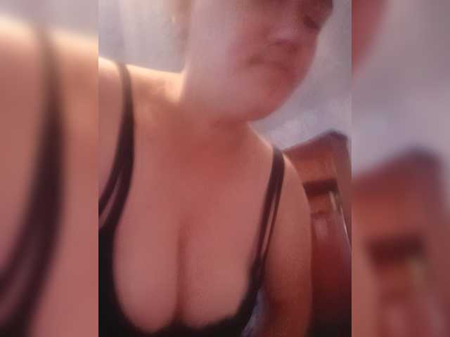 HollyLaBerry live cam on BongaCams