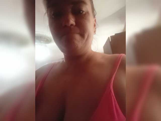 HollyLaBerry live cam on BongaCams