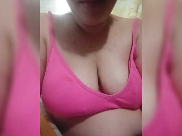 HollyLaBerry live cam on BongaCams