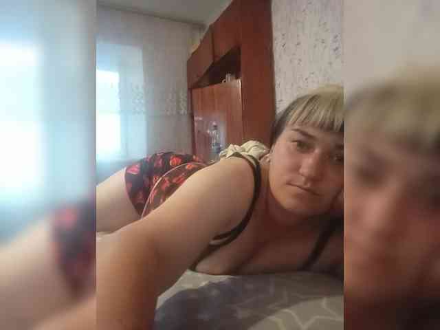 HollyLaBerry webcam