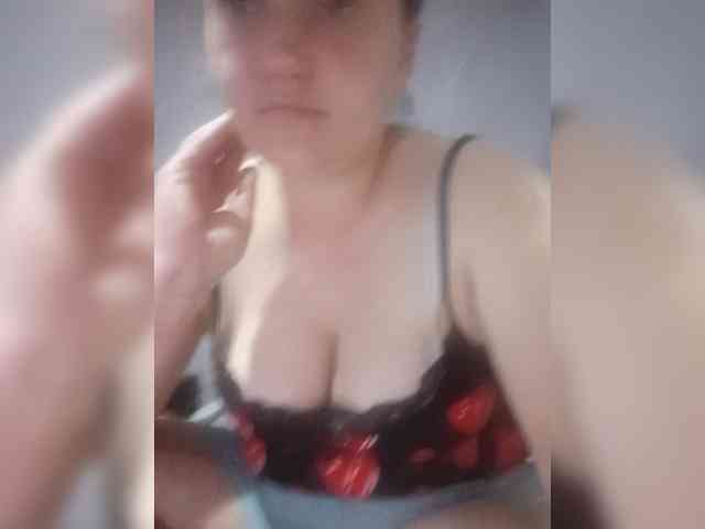 HollyLaBerry webcam