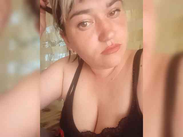 HollyLaBerry webcam
