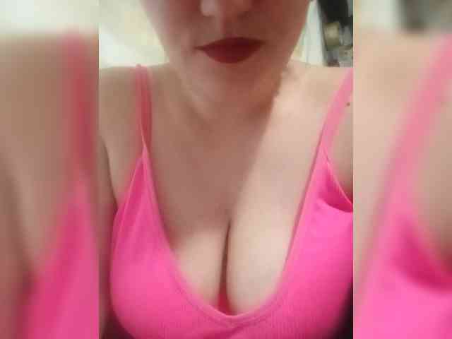 HollyLaBerry webcam