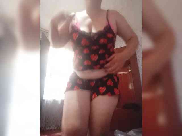 Hollylaberry's cam show statistics and live stream