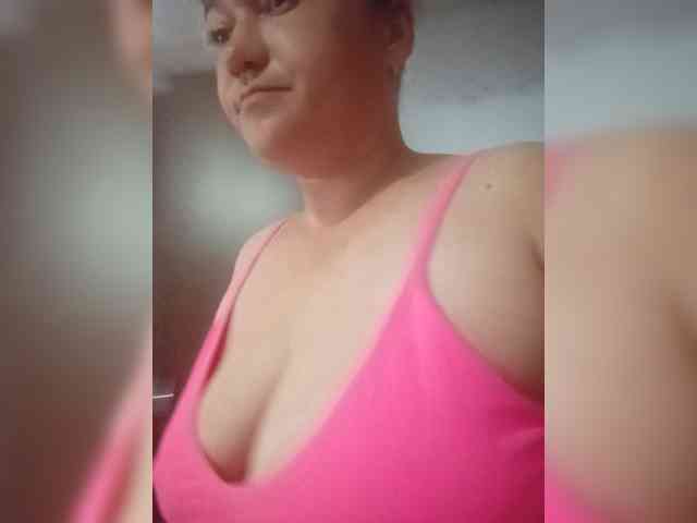 HollyLaBerry webcam