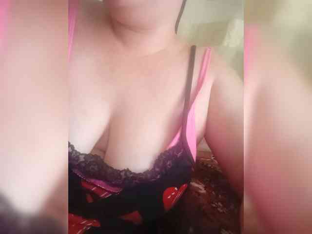 HollyLaBerry webcam