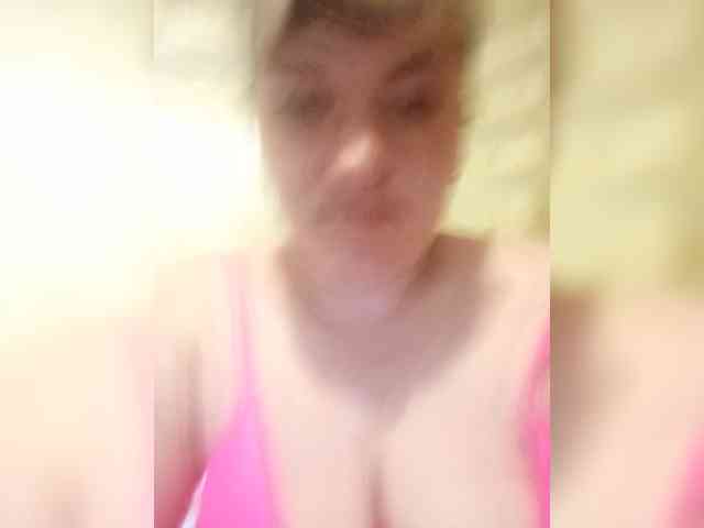 Modelo: HollyLaBerry