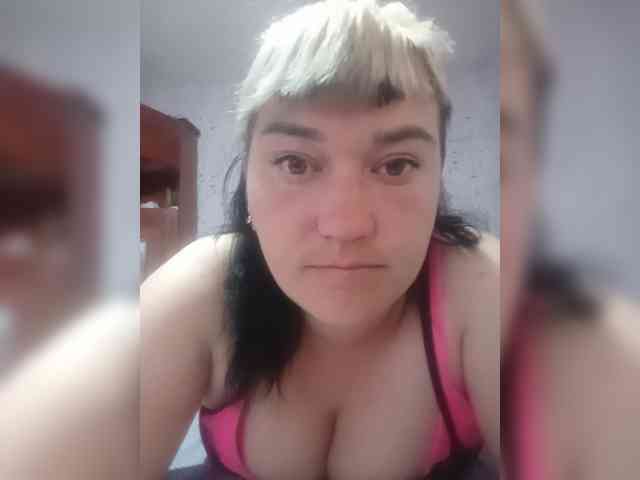 HollyLaBerry webcam