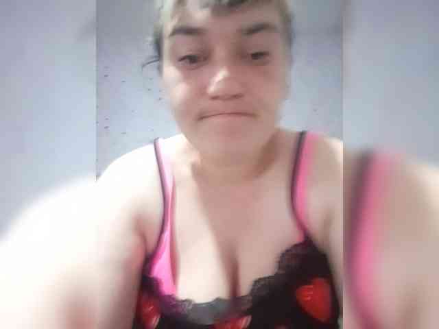 HollyLaBerry webcam