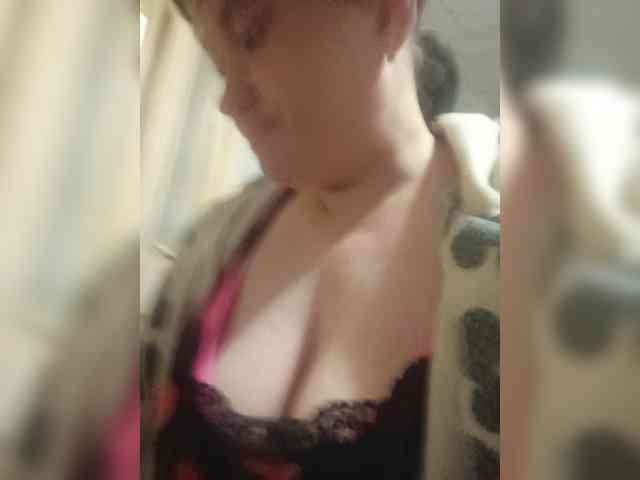 HollyLaBerry webcam