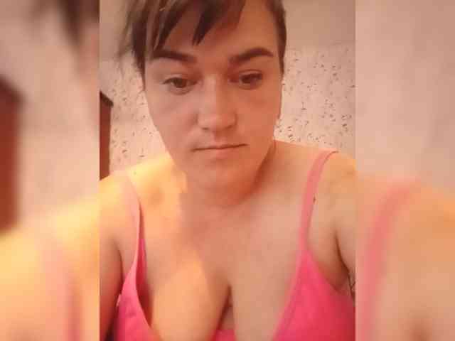 HollyLaBerry webcam