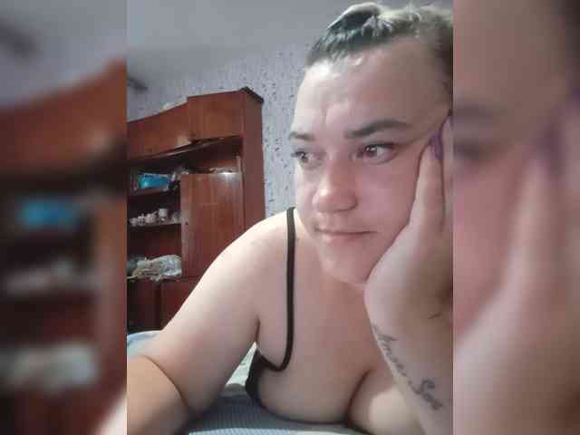 HollyLaBerry webcam