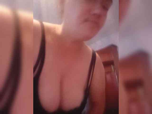 HollyLaBerry webcam