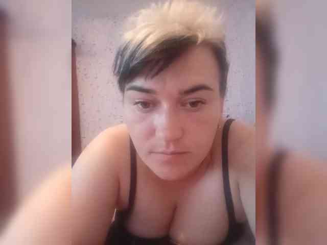 HollyLaBerry webcam