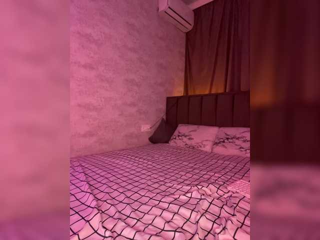 ButttFly's BongaCams show and profile