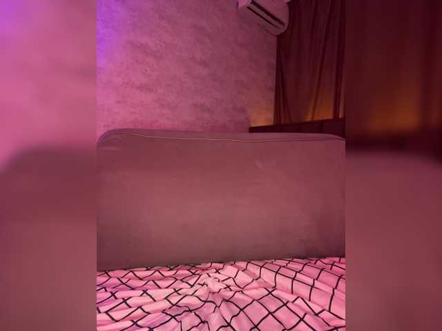 ButttFly's BongaCams show and profile