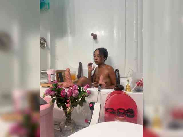 DominaLunaLusty webcam