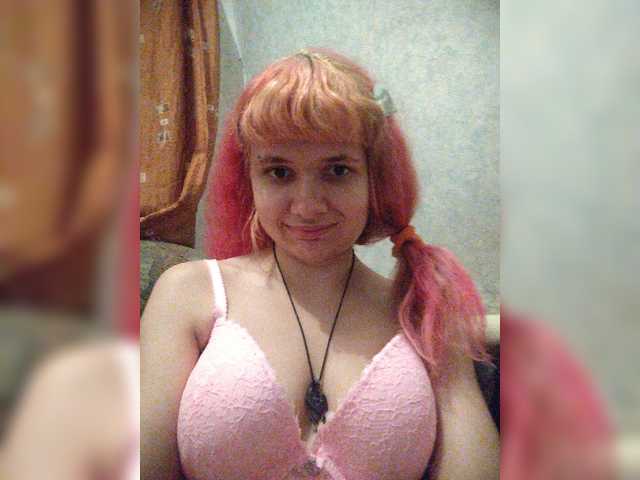 le modèle GrettaCandy est en webcam porno dans un show sur le site bongacams, il possède les tags suivants: White/Caucasian,Redhead,Shaved