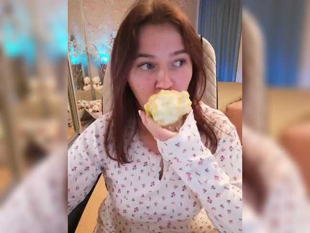 Yulua1285 live cam on BongaCams