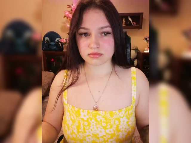 Yulua1285's BongaCams show and profile