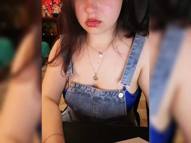 Yulua1285 live cam on BongaCams