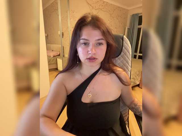 Yulua1285 live cam on BongaCams