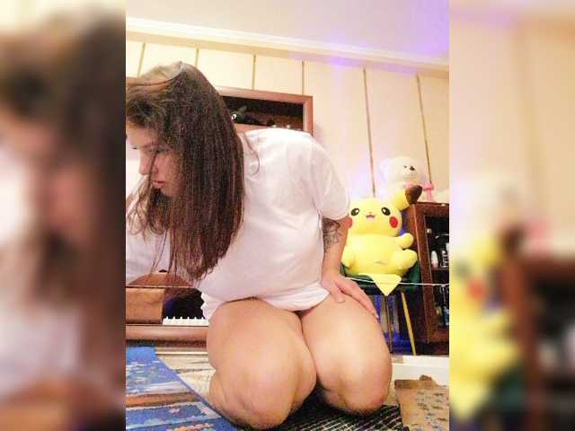 Yulua1285 live cam on BongaCams