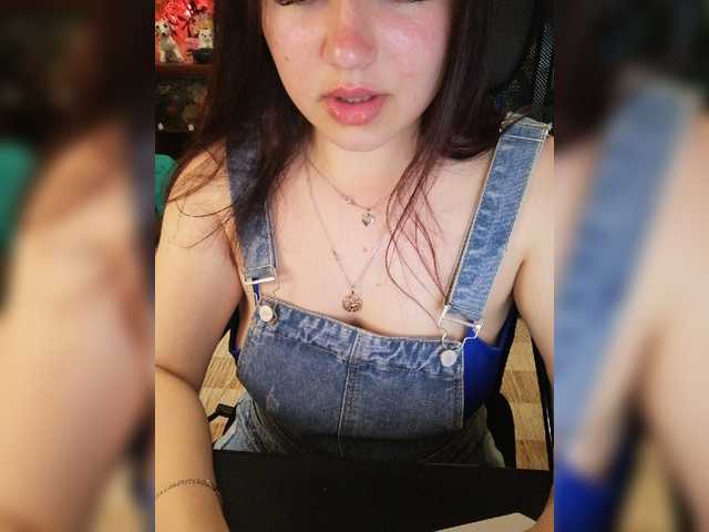 Yulua1285 live cam on BongaCams