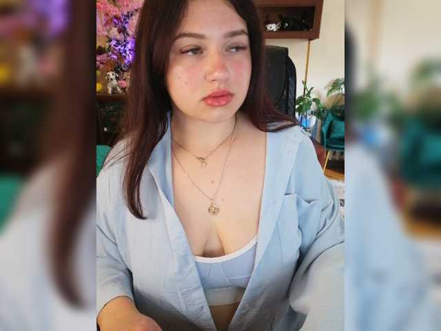 Yulua1285 live cam on BongaCams