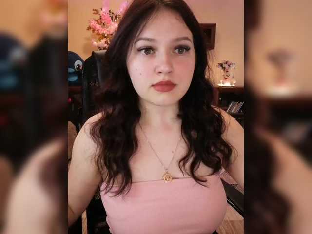 Yulua1285's BongaCams show and profile