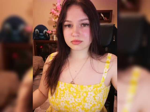 Yulua1285's BongaCams show and profile