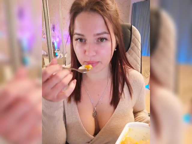 Yulua1285, live now on BongaCams