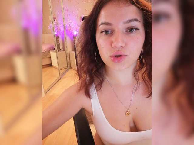 Yulua1285 live cam on BongaCams