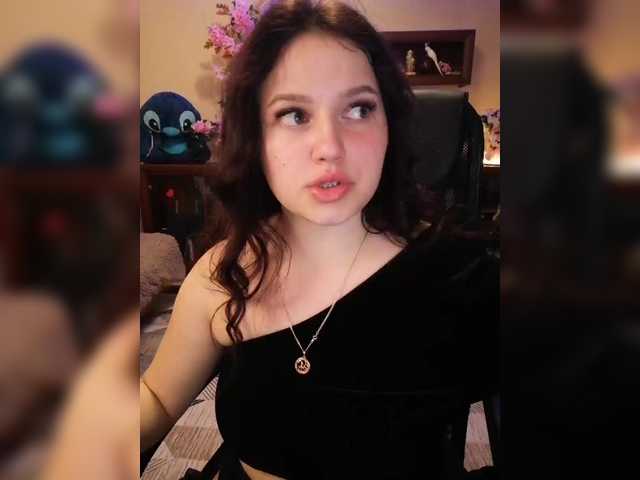 Yulua1285's BongaCams show and profile