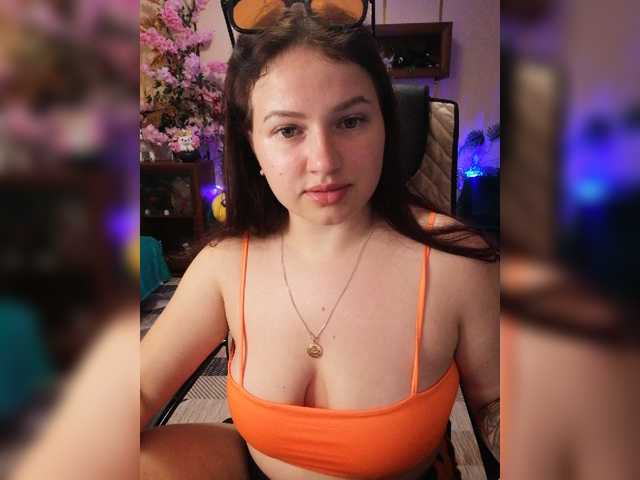 Yulua1285 live cam on BongaCams